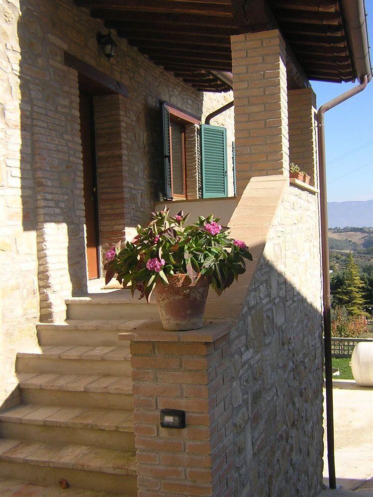 Апартаменти Residenza Del Marchese Gualdo Cattaneo Екстер'єр фото