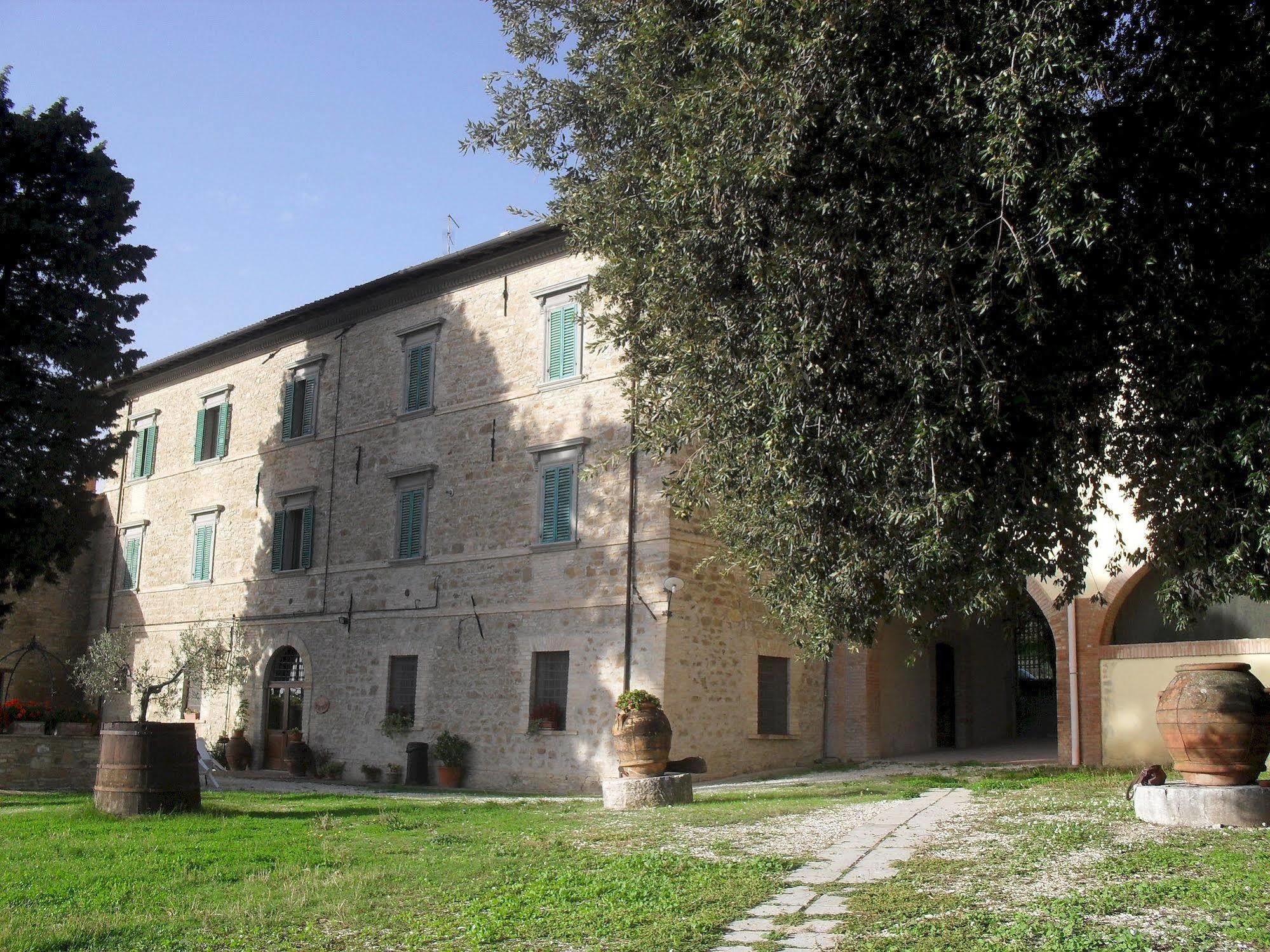 Апартаменти Residenza Del Marchese Gualdo Cattaneo Екстер'єр фото